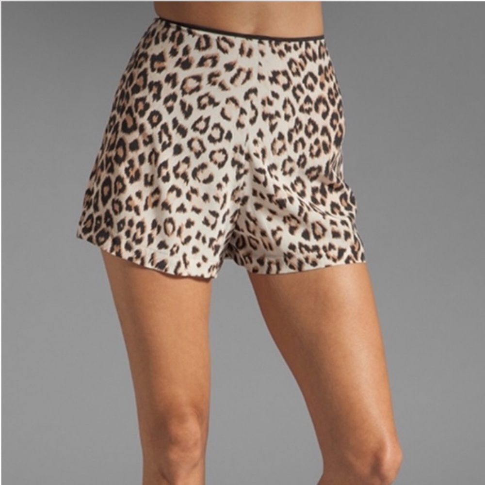 NWOT Equipment 100% Silk Leopard Print Shorts